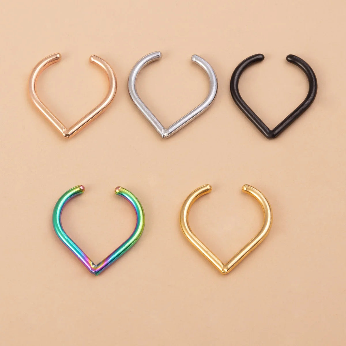 Faux Piercing Septum en Cœur pour le Nez