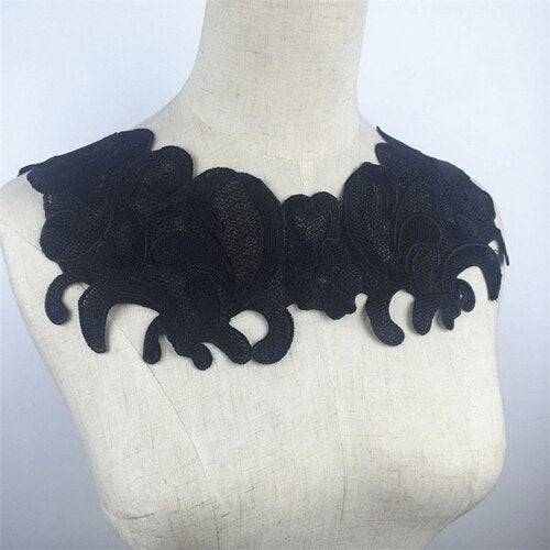 Cache décolleté en collier de dentelle brodé - 8