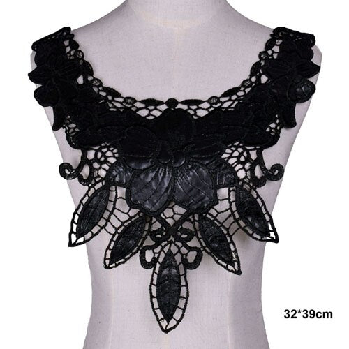 Cache décolleté en collier de dentelle brodé - 3