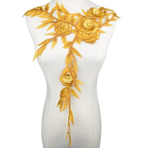 Cache décolleté en tissu brodé en fleur 12